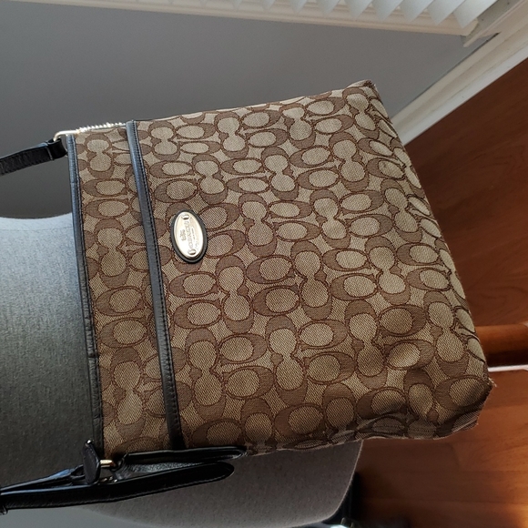 Coach Handbags - Coach Mail Bag Crossbody